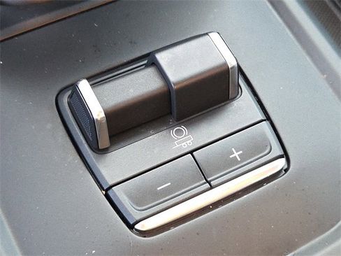 Used 2022 GMC Sierra 1500 Denali image 31