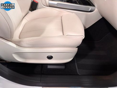 Certified 2024 Mercedes-Benz EQB 300 4MATIC image 17