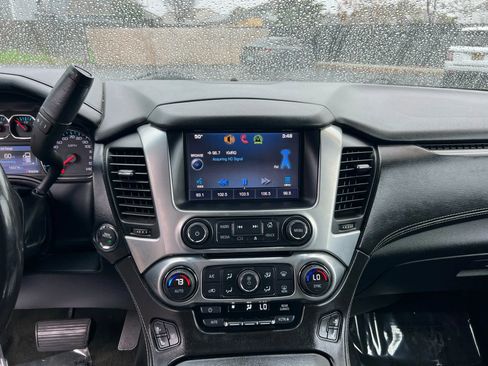 Used 2015 Chevrolet Suburban LTZ image 20