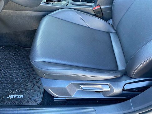 Used 2020 Volkswagen Jetta SEL image 24