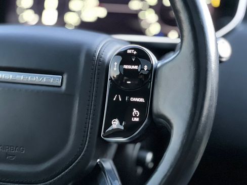 Used 2020 Land Rover Range Rover HSE image 13