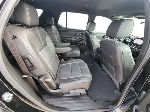 Used 2023 Chevrolet Traverse RS AWD/4WD image 43