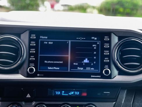 Certified 2022 Toyota Tacoma TRD Sport w/ Technology Package image 17