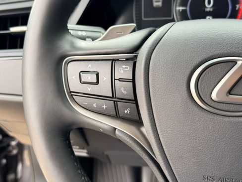 Certified 2023 Lexus ES 350 w/ Premium Package image 29