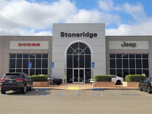 Used 2025 GMC Sierra 1500 SLT image 25