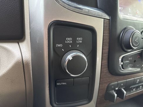 Used 2018 RAM 3500 Laramie image 28