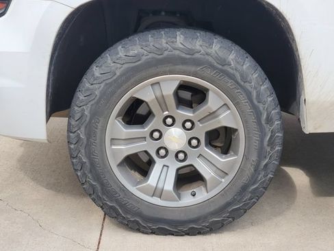 Used 2017 Chevrolet Tahoe LT AWD/4WD image 10