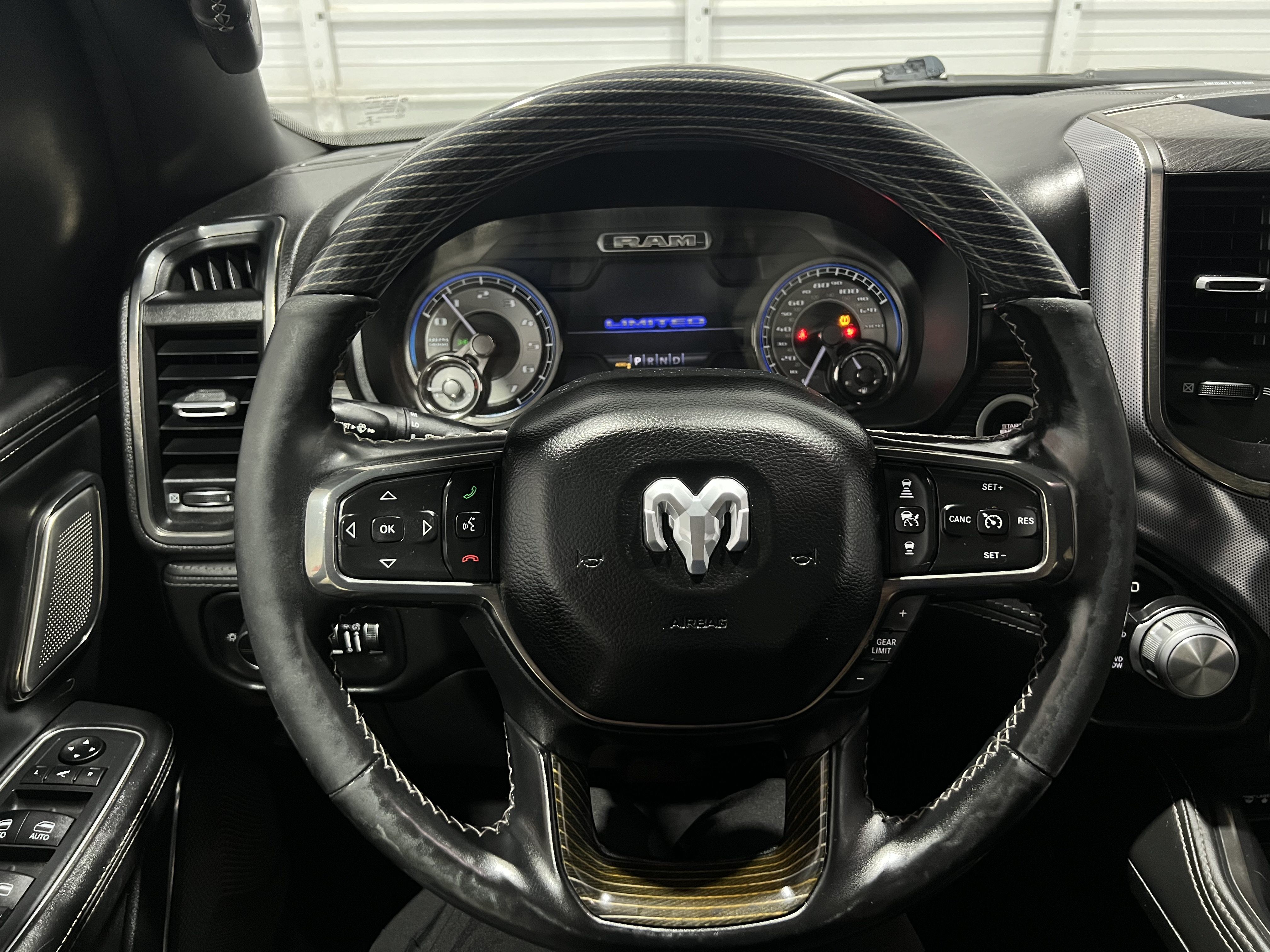 Used 2019 RAM 1500 Limited AWD/4WD image 12