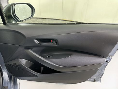 Used 2023 Toyota Corolla LE image 29