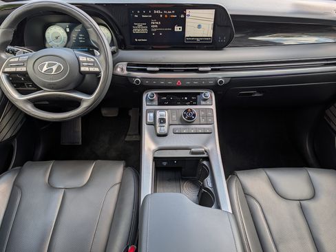 Certified 2025 Hyundai Palisade Calligraphy AWD/4WD image 10