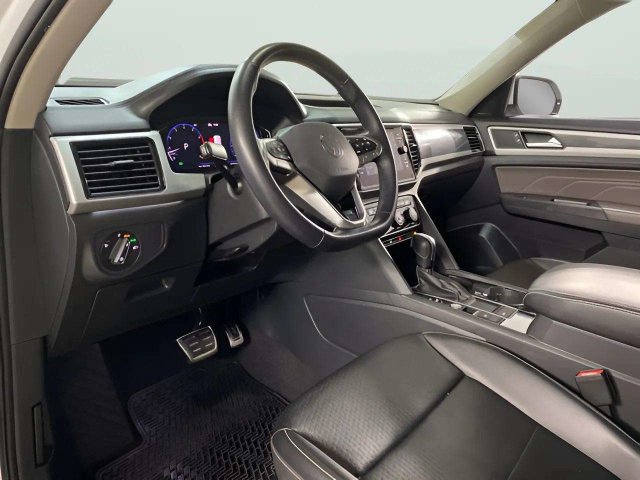 Used 2021 Volkswagen Atlas SEL R-Line FWD image 18