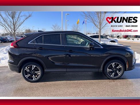 Used 2024 Mitsubishi Eclipse Cross SE image 3