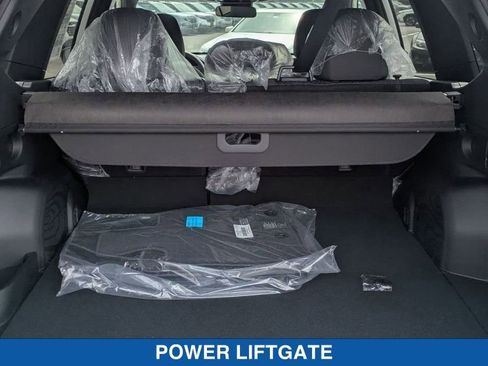 Certified 2025 Subaru Forester Premium image 19