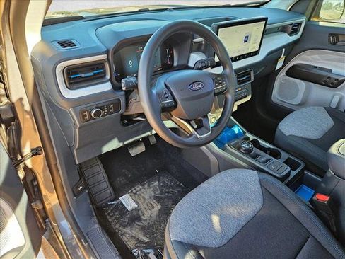 New 2025 Ford Maverick XLT image 3