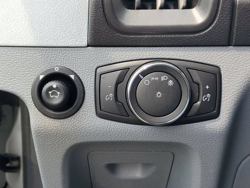 Used 2017 Ford Transit 350 XLT RWD image 15