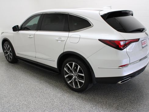 Used 2024 Acura MDX SH-AWD w/ Technology Package image 9