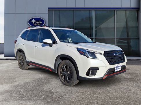 Used 2022 Subaru Forester Sport image 3