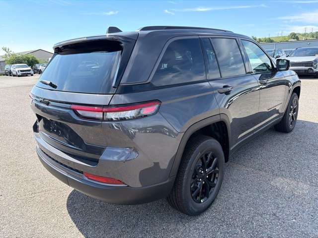 New 2026 Jeep Grand Cherokee Altitude AWD/4WD image 7