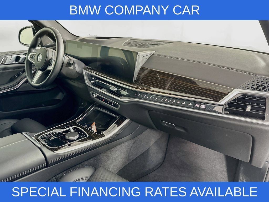 Used 2026 BMW X5 xDrive40i w/ M Sport Package AWD/4WD image 35