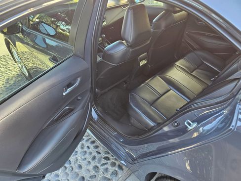 Used 2023 Toyota Corolla LE image 20