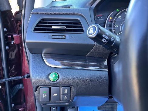 Used 2016 Honda CR-V Touring image 11