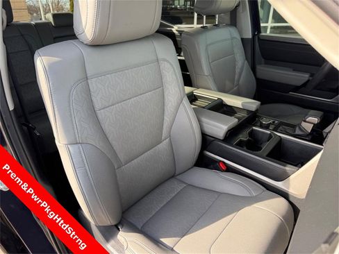 Used 2024 Toyota Tundra Limited image 12