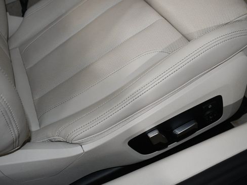 Used 2023 BMW M850i xDrive Convertible w/ Driving Assistance Package AWD/4WD image 14