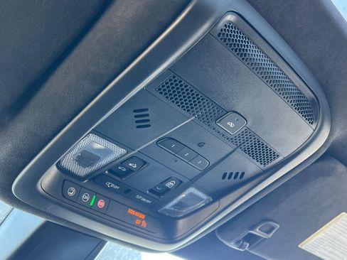 Certified 2024 Cadillac XT6 Sport w/ Platinum Package image 23