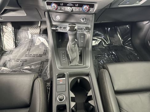 Used 2020 Audi Q3 2.0T Premium Plus AWD/4WD image 23