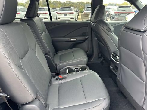 New 2026 Lexus TX 500h AWD image 11