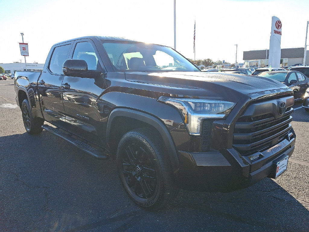 Certified 2025 Toyota Tundra Limited AWD/4WD image 3
