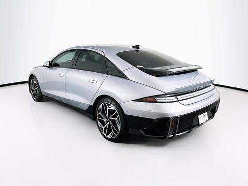 Used 2024 Hyundai Ioniq 6 Limited image 5