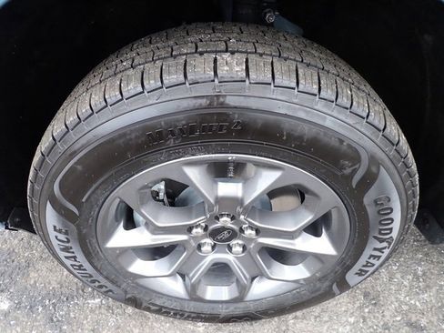 Certified 2023 Ford Maverick XLT w/ Equipment Group 300A Standard image 12