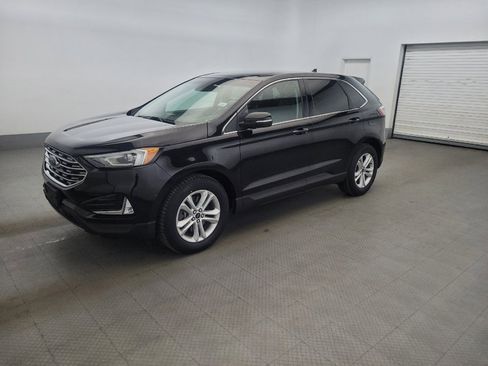 Used 2020 Ford Edge SEL w/ Cold Weather Package AWD/4WD image 2