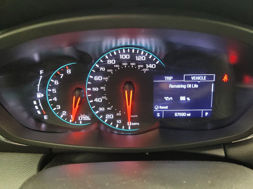 Used 2020 Chevrolet Trax LT w/ LT Convenience Package FWD image 23