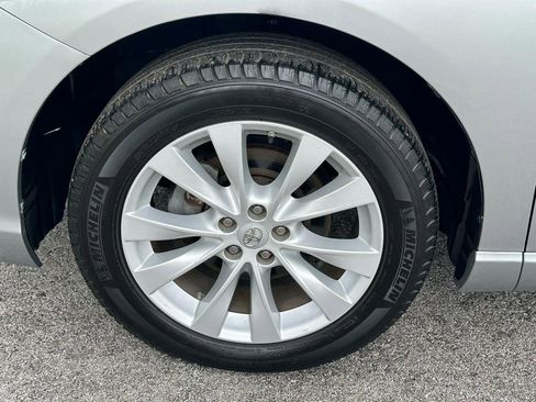 Used 2015 Toyota Venza XLE image 49