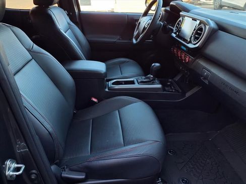 Certified 2020 Toyota Tacoma TRD Pro image 25
