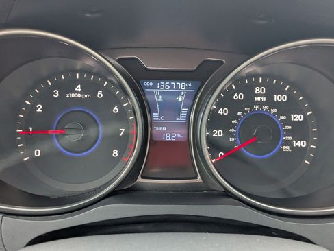 Used 2013 Hyundai Veloster RE:MIX Edition image 17