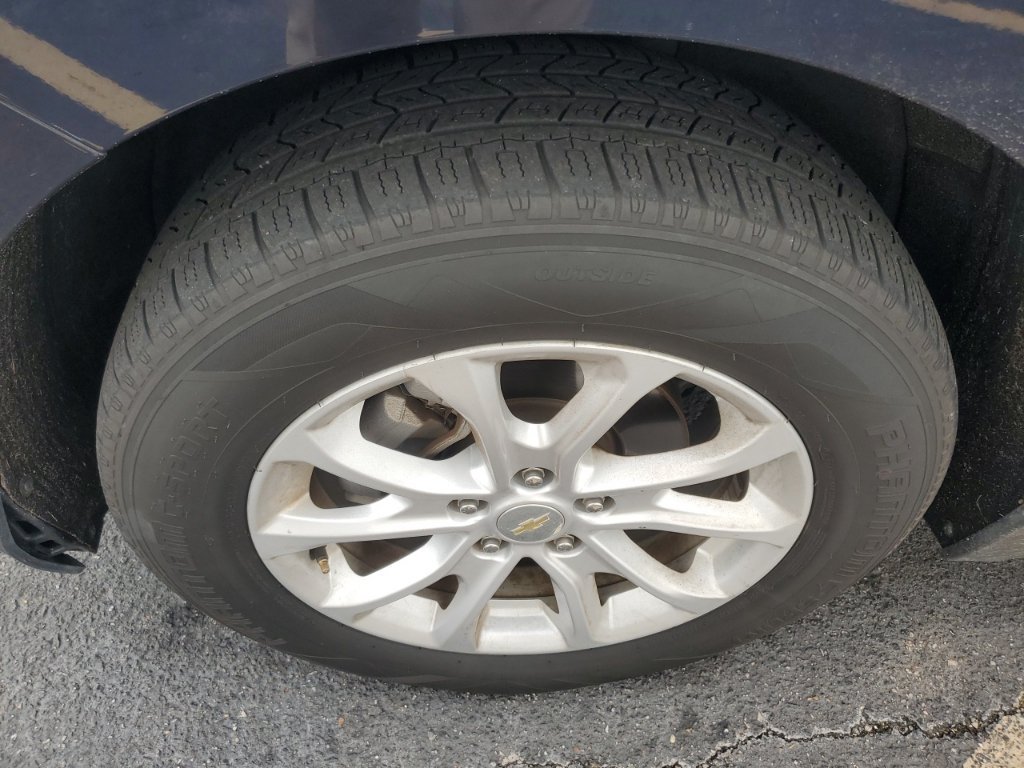 Used 2021 Chevrolet Equinox LT FWD image 10