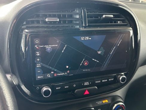 Used 2023 Kia Soul S image 17