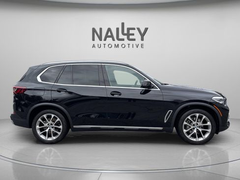 Used 2022 BMW X5 xDrive40i w/ Premium Package image 4