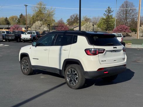 Used 2020 Jeep Compass Trailhawk image 5