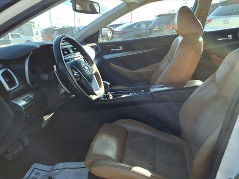 Used 2016 Nissan Maxima SR image 16