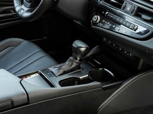 Used 2024 Lexus ES 350 F Sport w/ Accessory Package (Z2) image 28