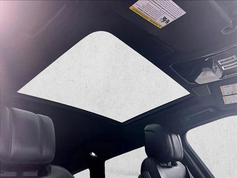 Used 2019 Land Rover Range Rover Sport HST image 17