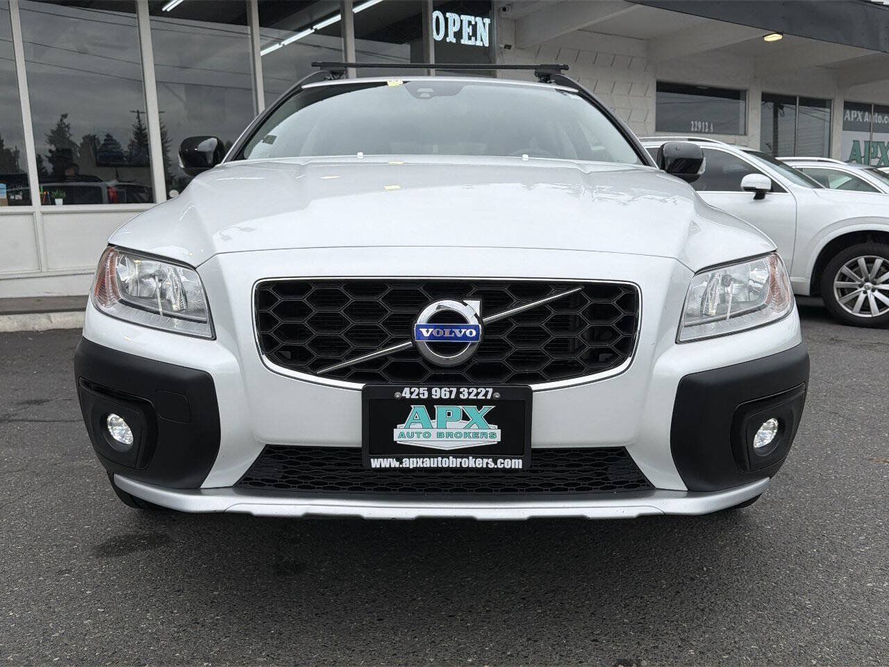 Used 2016 Volvo XC70 T5 Premier w/ Proximity Package AWD/4WD image 13