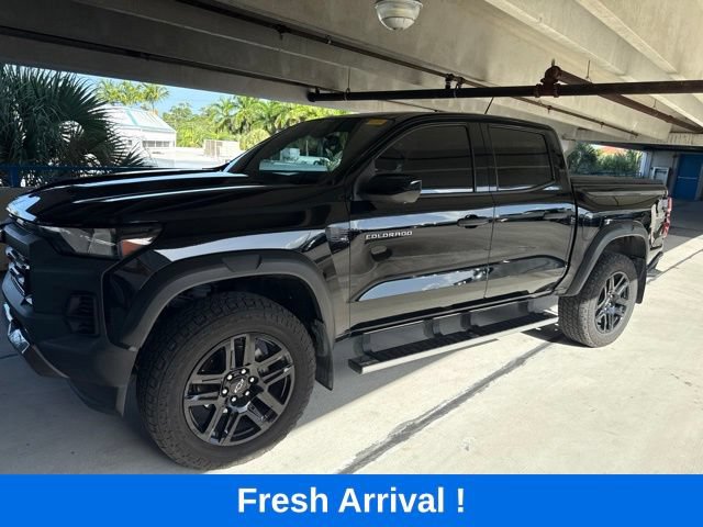 Used 2023 Chevrolet Colorado Trail Boss w/ Technology Package AWD/4WD image 1