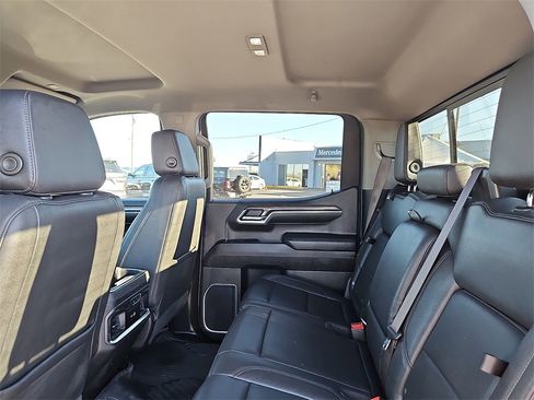 Used 2024 Chevrolet Silverado 1500 LTZ image 17