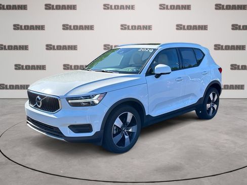 Used 2020 Volvo XC40 T5 Momentum AWD/4WD image 1