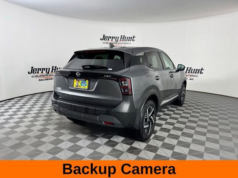 Used 2025 Nissan Kicks SV image 7